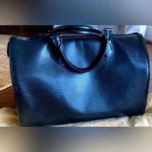 😍Gorgeous “Louis Vuitton Speedy Handbag Epi Leather 35 Black